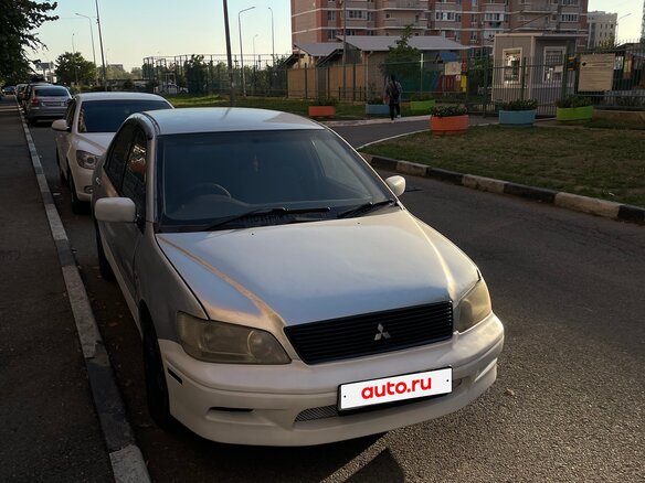 2003 Mitsubishi Lancer Cedia IX, серебристый, 125000 рублей - вид 1