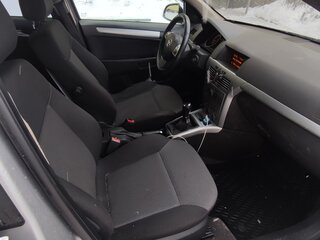2011 Opel Astra H Рестайлинг, серебристый, 400000 рублей, вид 5