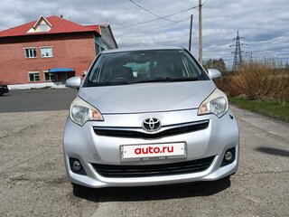 2013 Toyota Ractis II, серый, 830000 рублей, вид 2