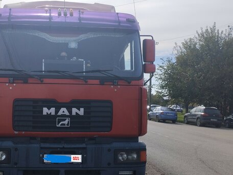 2000 MAN 19, красный, 1150000 рублей, вид 1