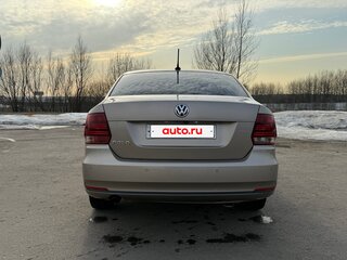2018 Volkswagen Polo V Рестайлинг, бежевый, 1450000 рублей, вид 5