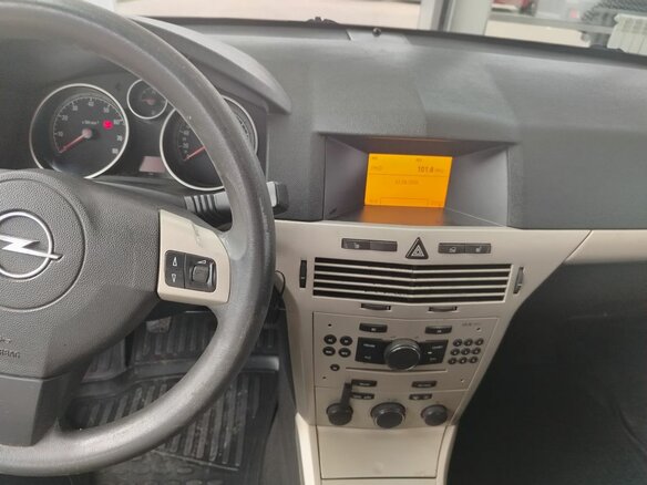 2008 Opel Astra GTC H Рестайлинг, серебристый, 269000 рублей - вид 12