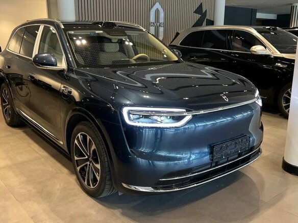 2026 Aito M7 53.4 kWh II, синий, 9500000 рублей