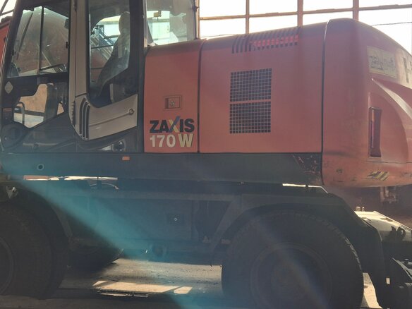 2012 Hitachi ZX170, оранжевый, 6000000 рублей - вид 7