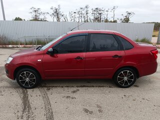 2018 Lada (ВАЗ) Granta I, красный, 500000 рублей, вид 4