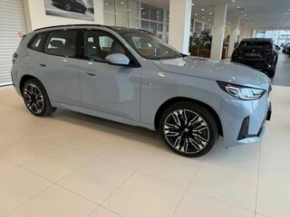 2026 BMW X3 Long 30L xDrive IV (G45/G48), серый, 7800000 рублей, вид 3