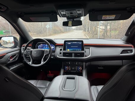 2024 Chevrolet Tahoe V, чёрный, 8700000 рублей, вид 5