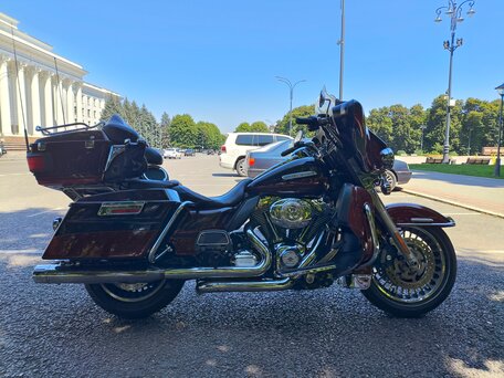 2011 Harley-Davidson Electra Glide, коричневый, 800000 рублей, вид 2