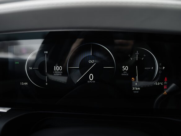 2026 Rolls-Royce Ghost Black Badge II Рестайлинг (Series II), серый, 58900000 рублей - вид 18