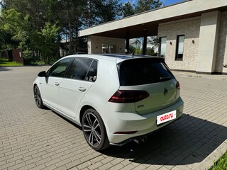 2019 Volkswagen Golf GTE VII Рестайлинг, белый, 2250000 рублей, вид 4