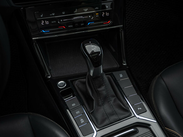 2020 Volkswagen Passat (North America and China), чёрный - вид 17