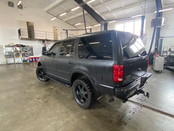1998 Ford Expedition I, чёрный, 2000000 рублей - вид 9