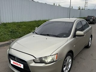 2010 Mitsubishi Lancer X, бежевый, 550000 рублей, вид 2