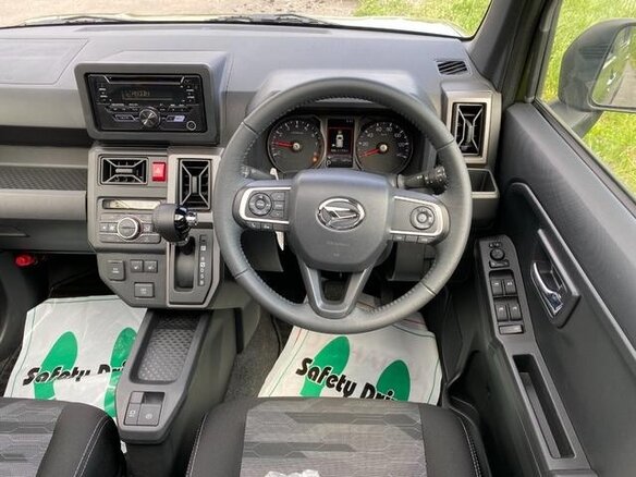 2022 Daihatsu Taft II, зелёный - вид 13