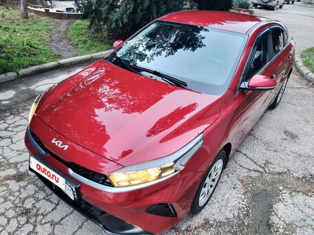 2021 Kia Cerato IV Рестайлинг, красный, 2050000 рублей, вид 5