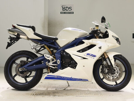 2010 Triumph Daytona 675, белый, 600000 рублей, вид 2