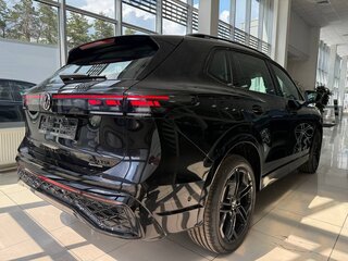 2025 Volkswagen Tiguan L Pro III (China Market), чёрный, 4700000 рублей, вид 4