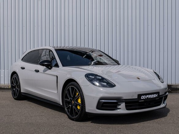 2019 Porsche Panamera 4 Sport Turismo II, серый