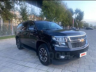 2020 Chevrolet Tahoe IV, чёрный, 5400000 рублей, вид 4