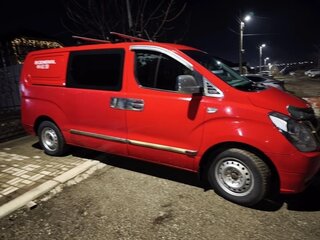 2011 Hyundai Grand Starex I, красный, 1100000 рублей, вид 5
