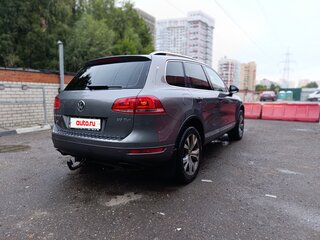 2012 Volkswagen Touareg II, серый, 2140000 рублей, вид 4