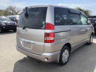 2002 Toyota Noah I (R60), серый, 1150000 рублей, вид 5