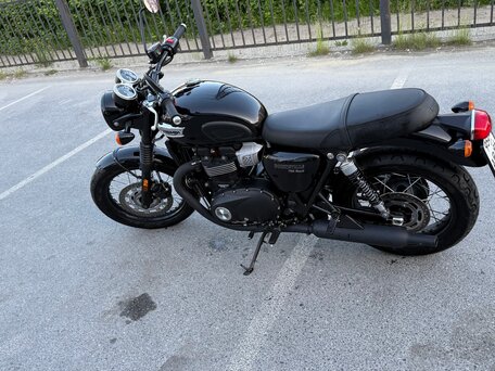 2018 Triumph Bonneville T100, чёрный, 1190000 рублей, вид 3