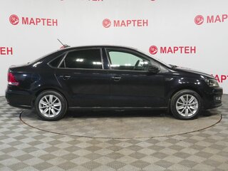 2017 Volkswagen Polo V Рестайлинг, чёрный, 1250000 рублей, вид 4