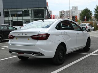 2025 Lada (ВАЗ) Vesta I Рестайлинг (NG), белый, 1523000 рублей, вид 4