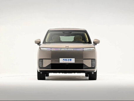 2026 Xpeng GX, бежевый, 7500000 рублей, вид 2