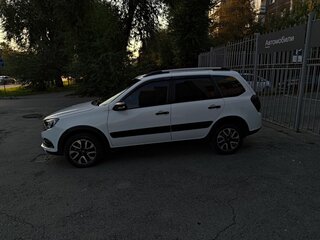 2023 Lada (ВАЗ) Granta Cross I Рестайлинг, белый, 870000 рублей, вид 4