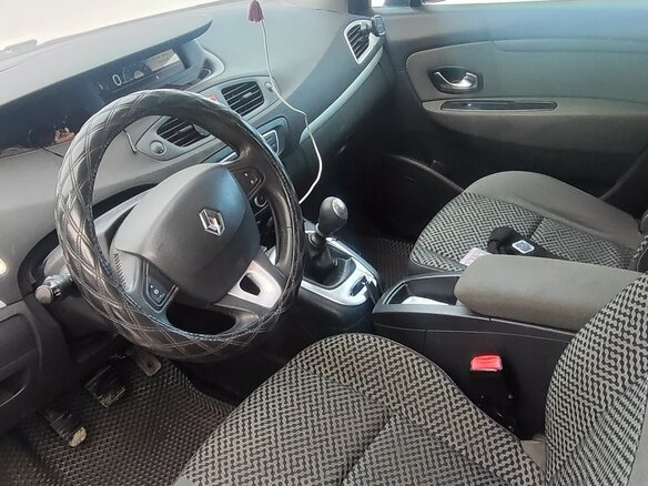 2011 Renault Scenic III, чёрный, 798000 рублей - вид 5