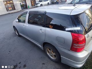 2005 Toyota Wish I, серебристый, 410000 рублей, вид 4