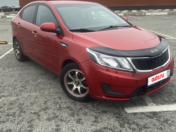 2012 Kia Rio III, красный, 700000 рублей - вид 2
