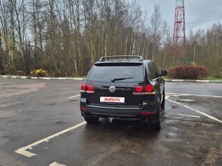 2007 Volkswagen Touareg I Рестайлинг, чёрный, 900000 рублей, вид 4