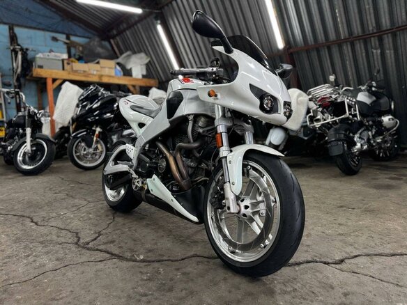 2004 Buell Firebolt, белый, 420000 рублей