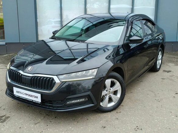 2021 Skoda Octavia IV (A8), чёрный, 1739000 рублей