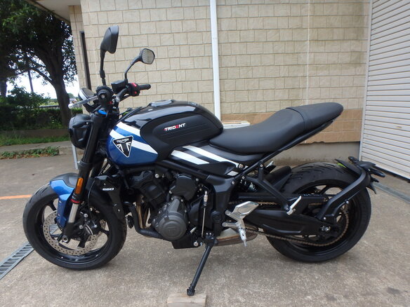 2026 Triumph Trident 660, чёрный, 1050000 рублей - вид 7