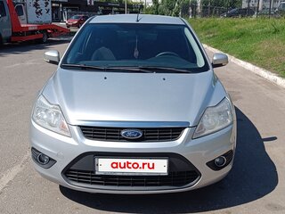 2010 Ford Focus II Рестайлинг, серебристый, 570000 рублей, вид 1