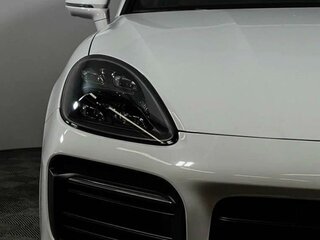 2020 Porsche Cayenne III, белый, 8990000 рублей, вид 4