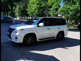 2011 Lexus LX 570 III, белый, 2990000 рублей, вид 1