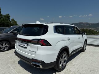2025 Geely Okavango I Рестайлинг, белый, 3908990 рублей, вид 5