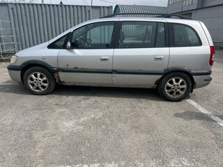 2004 Opel Zafira A Рестайлинг, серебристый, 290000 рублей, вид 5