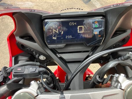 2021 Honda CBR 650R, красный, 749000 рублей, вид 3