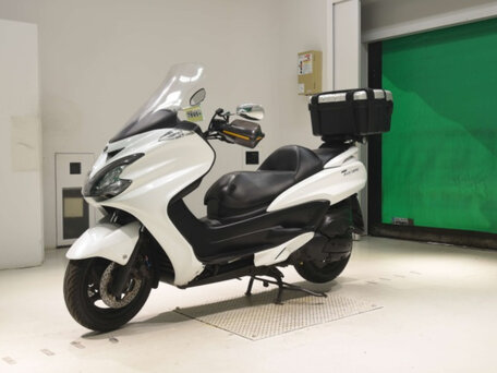 2009 Yamaha Majesty 400, белый, 250000 рублей, вид 1