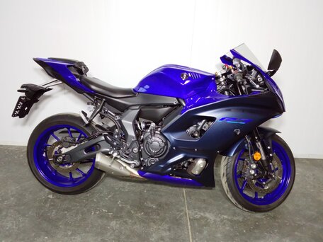 2022 Yamaha YZF-R7, синий, 799000 рублей, вид 4