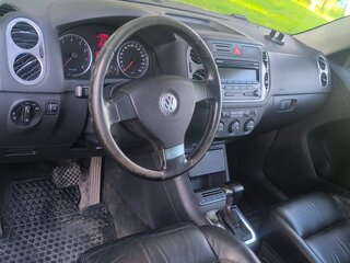 2008 Volkswagen Tiguan I, чёрный, 900000 рублей, вид 5