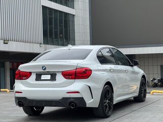 2022 BMW 1 серии 120i III (F52) Рестайлинг, белый, 1690095 рублей, вид 4