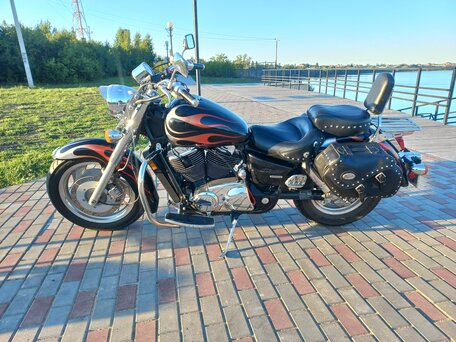 2005 Honda VT 1100, чёрный, 600000 рублей, вид 2