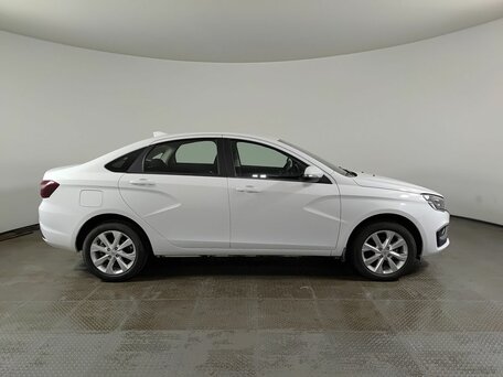 2023 Lada (ВАЗ) Vesta I Рестайлинг (NG), белый, 969520 рублей, вид 4